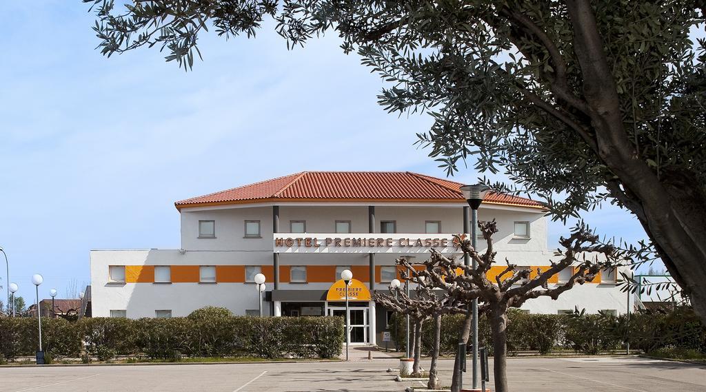 Premiere Classe Perpignan Nord - Aeroport Rivesaltes Buitenkant foto